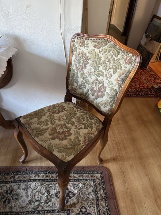 Krzesla eleganckie i wygodne z lat 20.