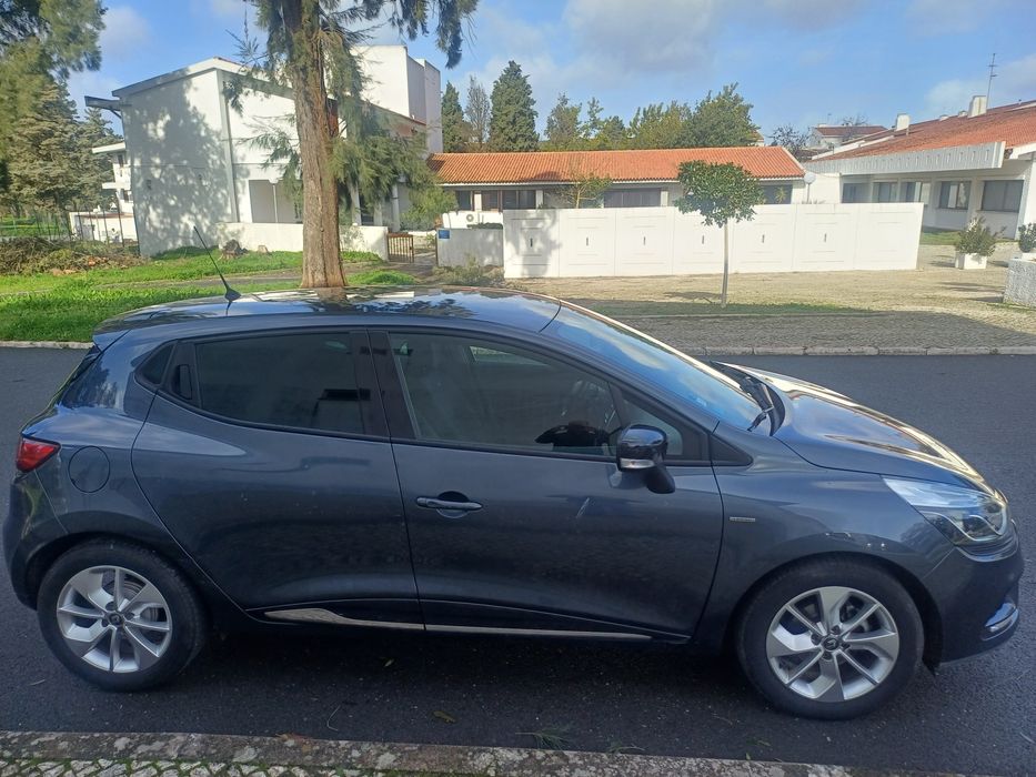 Clio 1.5  Limited  80 000 kms