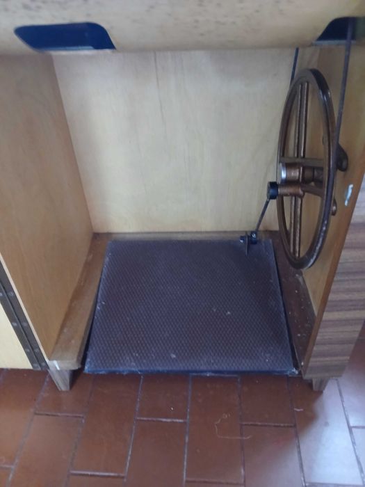 Máquina de costura Singer