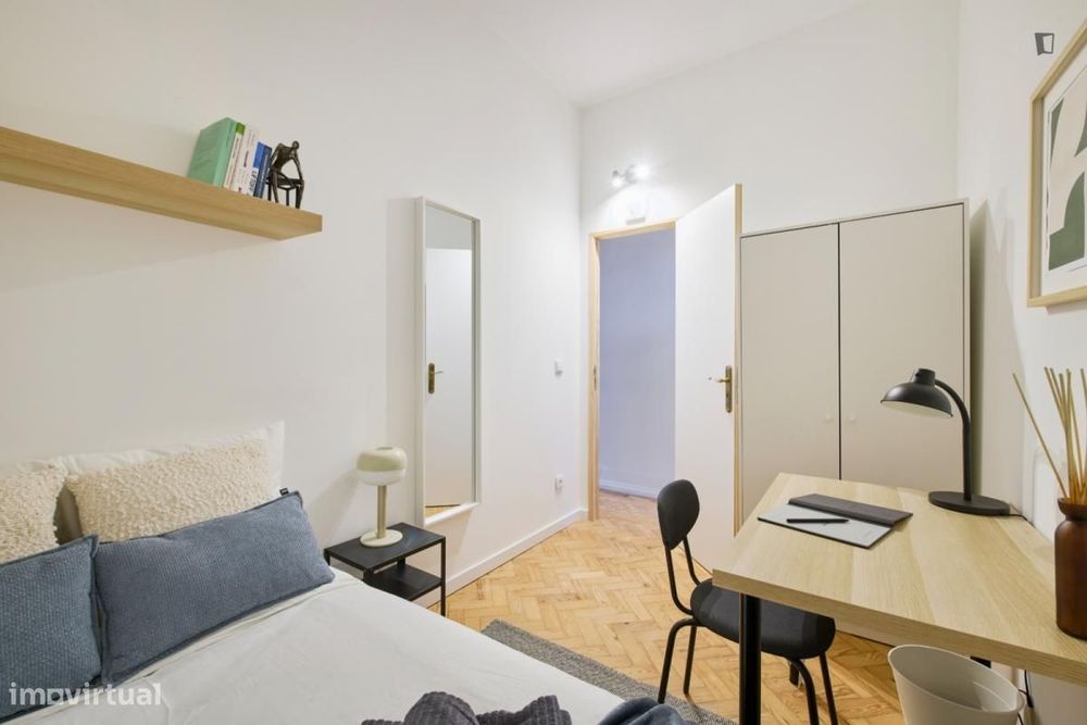 Quarto - localizado em Entrecampos Lisbon