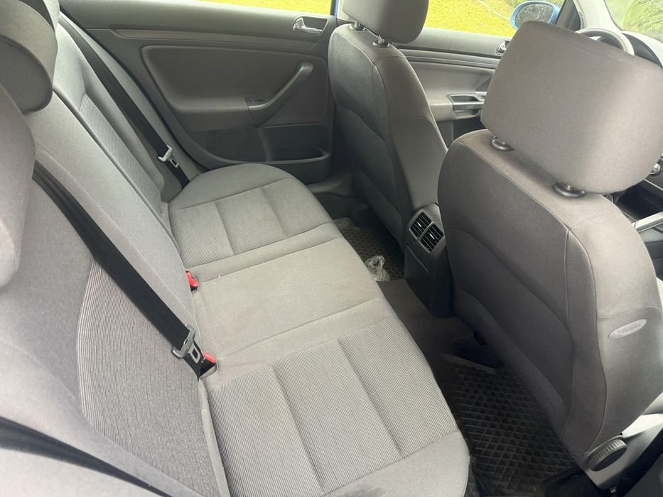 Volkswagen Golf V 1.4 Mpi