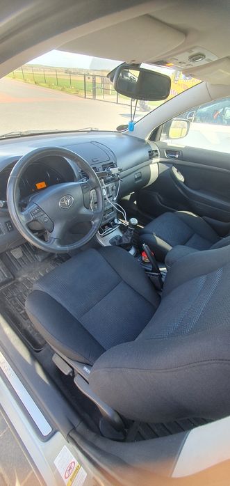 Sprzedam Toyota Avensis