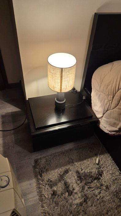 **Quarto Moderno em Excelente Estado – Aproveite!**