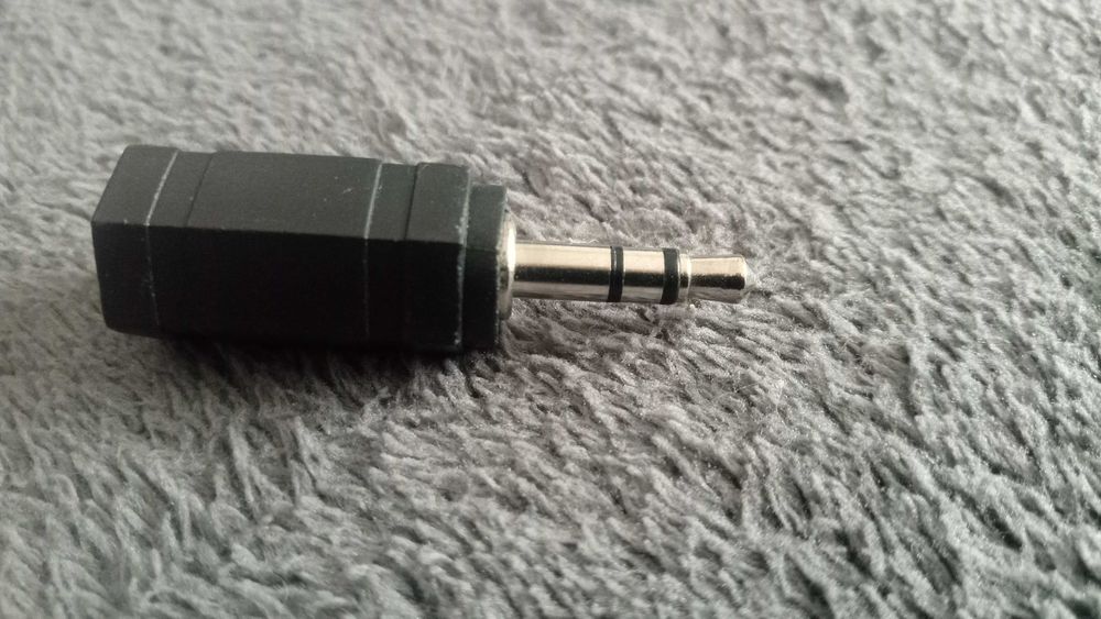 Przejściówka adapter wtyk Jack 3.5 gniazdo Jack 2.5 2 szt nowe