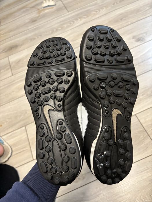 Футбольні бутси(сороконіжки) nike