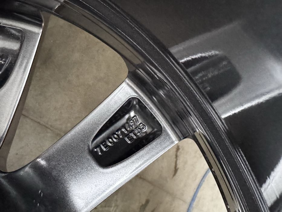 SUPER STAN Koła Volkswagen 17 T6 Multivan Caravelle Transporter