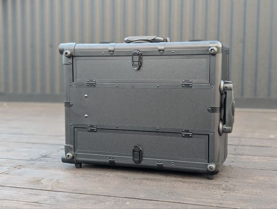 Профессиональная мобильная косметическая станция с подсветкой и зеркал