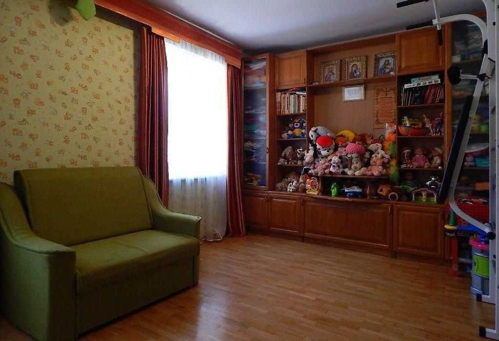 Продаж 3 кім квартири 118 м2, 2/6 пов. Ремонт. 2 санвузли. Центр, вул. Української Повстанської Армії №3598