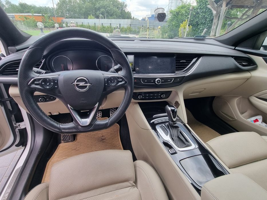 Sprzedam Opel Insignia 2018