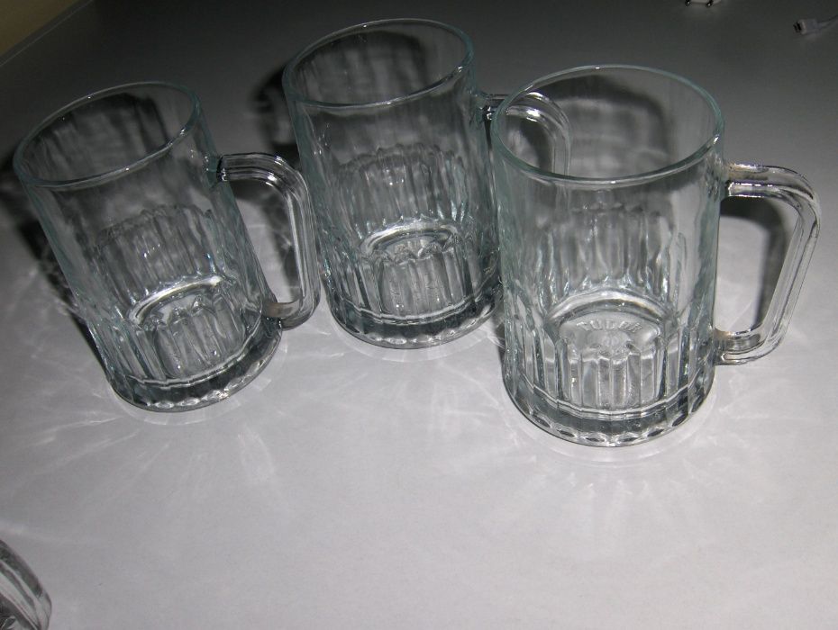 CANECAS e COPOS de cerveja e outras bebidas, em vidro - PEÇAS NOVAS