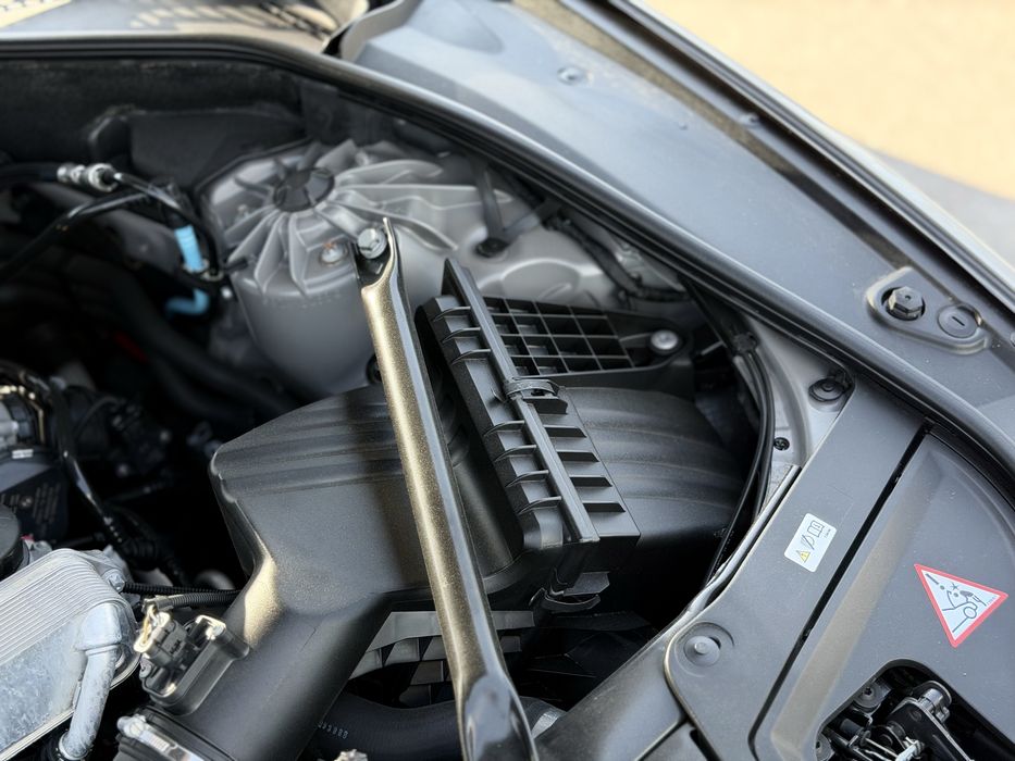 BMW 5 Series 2015 F10 520i Рестайлинг Європа
