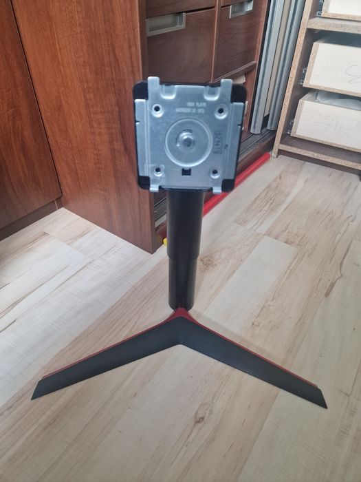 Uchwyt do monitora VESA 100 x 100 mm