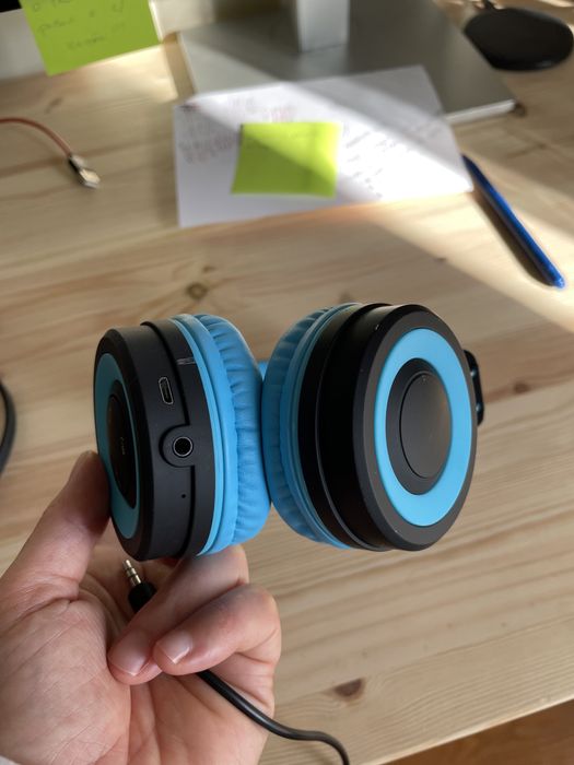 Wireless Bluetooth Headphones64752120130050122