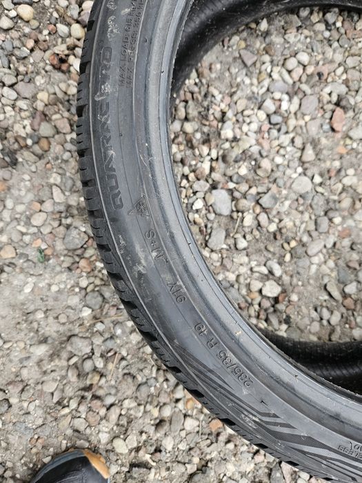 2x 235/35 19 6mm vredestein