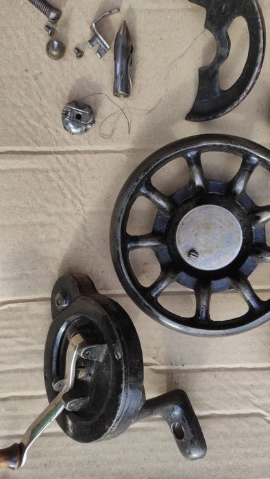 Запчасти к швейной машинке