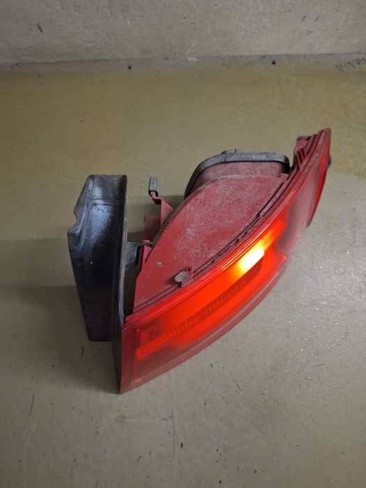 Lampa tylna prawa  udi a4 b8 sedan