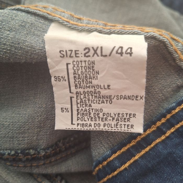 Kurtka jeansowa damska.