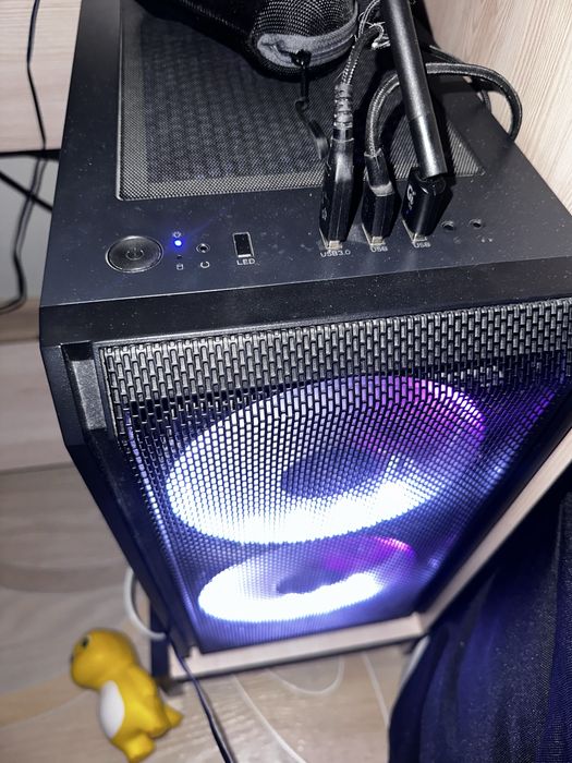 Продам системник+мониор+кронштейн комплект