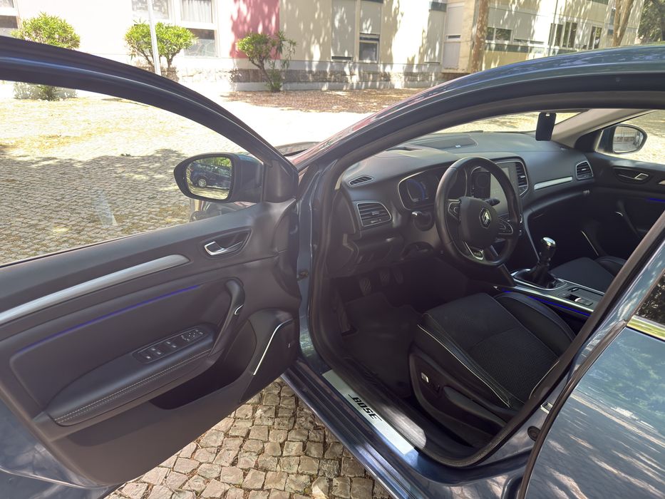 Renault Megane IV 1.6 Bose Edition