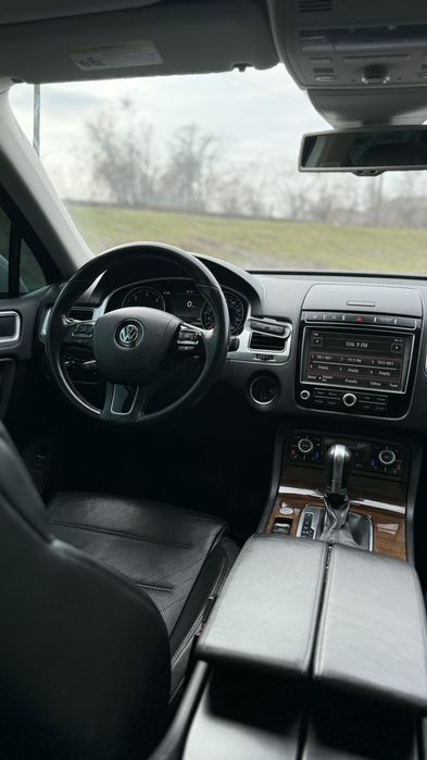 Продам Touareg 2016