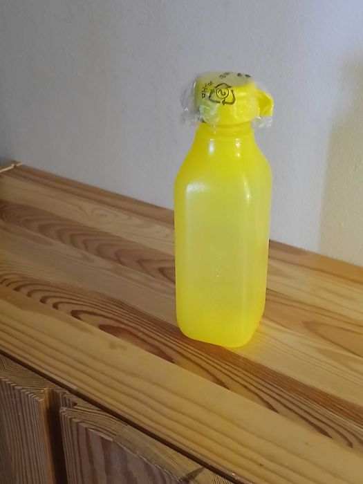 Tupperware Square Plastic Bottles 500 ml426133260653056004