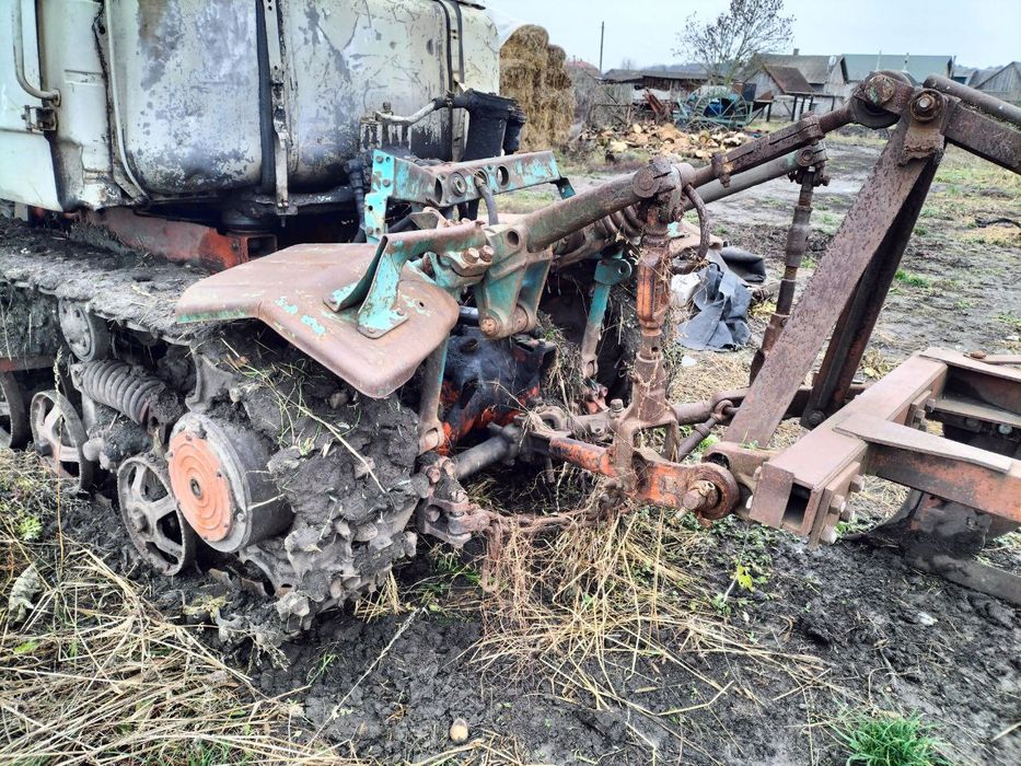Продам гусеничний трактор т 150