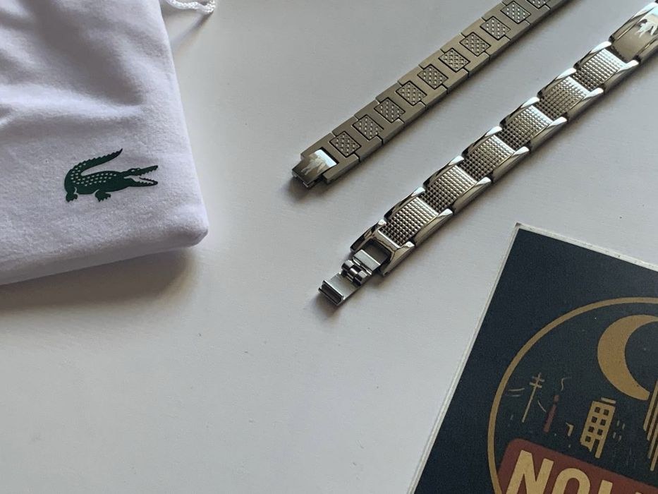 Браслет від Lacoste