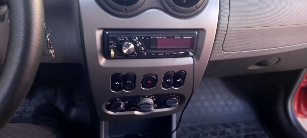 Продам Дачия сандеро