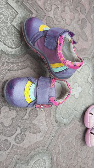 Босоножки,кросовки,шлепки на годик-1,5,для девочки