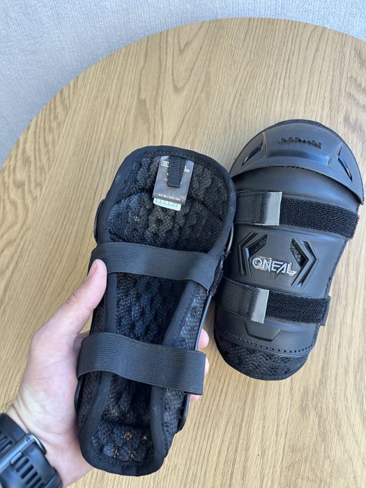 Oneal peewee knee guard захист колін