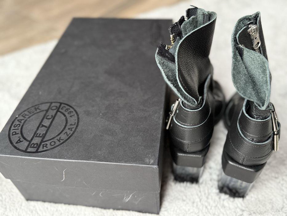 Buty z firmy Beyco Pisarek