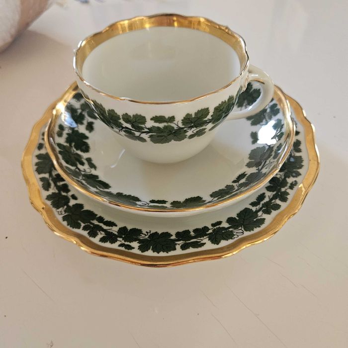 Trio sniadaniowe Miśnia wzór liście winogron ze złoceniami