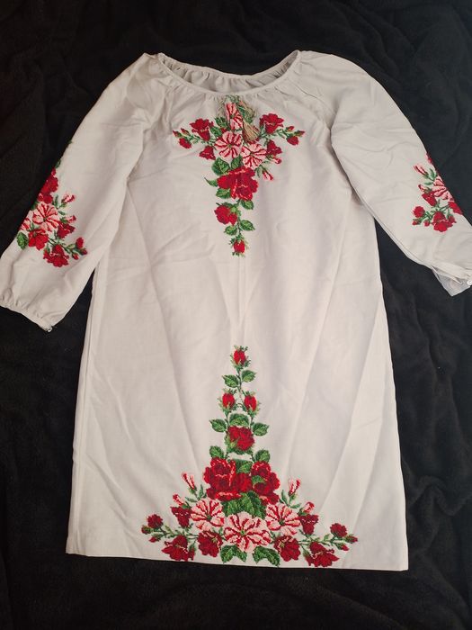 Плаття вишите бісером