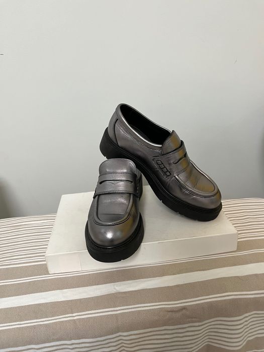 Лофери шкіряні від Cos