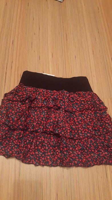 Spódniczka rozm. 140-146