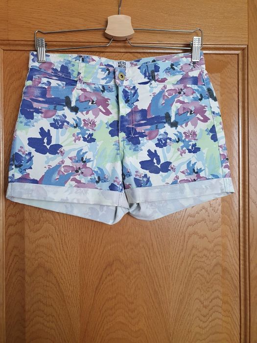 Spodenki we wzory Vero Moda rozmiar 36.