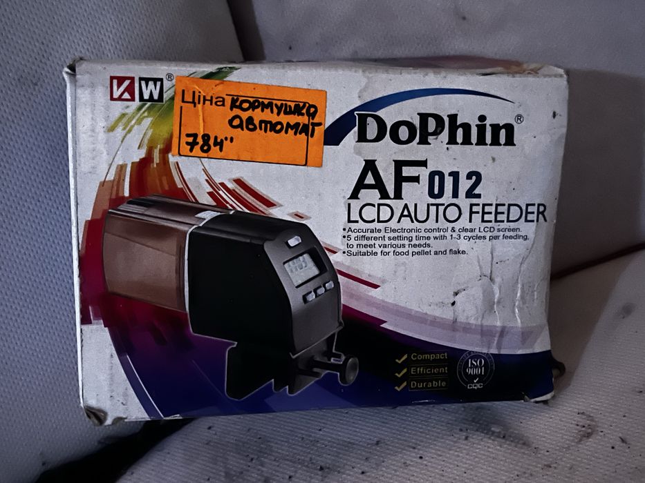 автоматическая кормушка для рыб Dophin AF012.