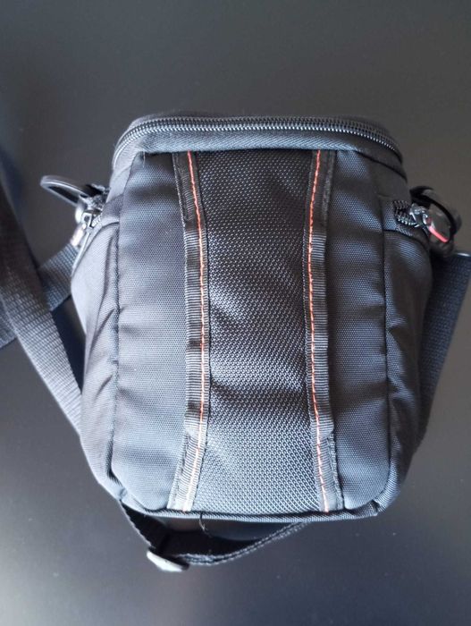 Máquina Fotográfica Fujifilm FinePix S4800