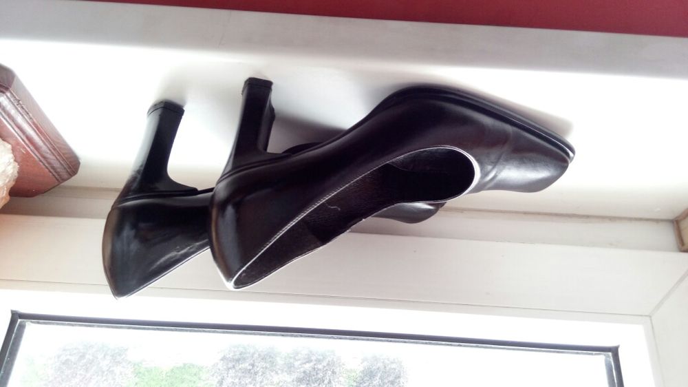 czolenka ,, Ryłko,, skóra