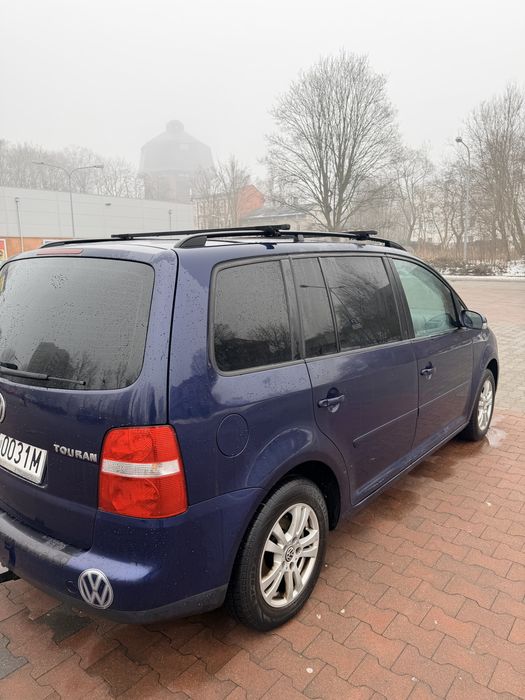 VW Touran 1.6 MPI 7-osobowy |