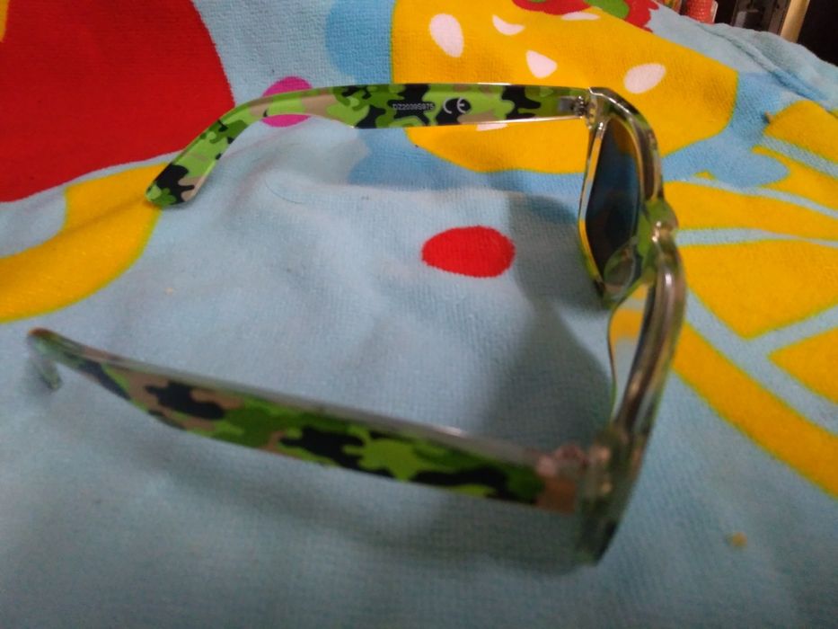 Oculos de sol camuflados
