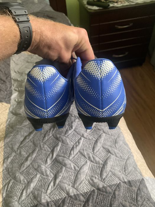 Бутси футбольні пума