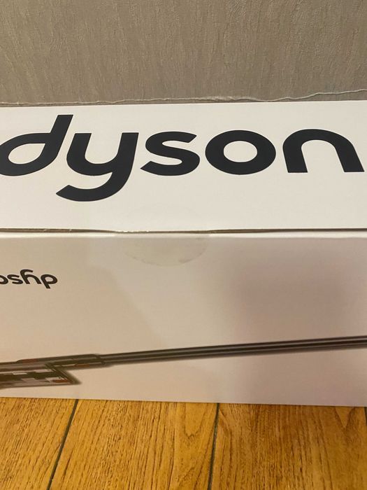 Zupełnie nowy, nieotwarty odkurzacz Dyson 15s