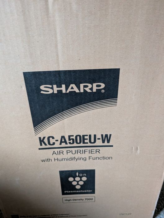 Oczyczacz z nawilżaczem Sharp