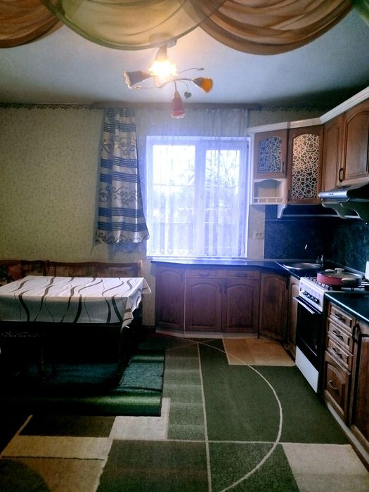 Продається цегляний двоповерховий будинок в м.Малин