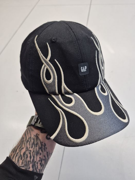 Czapka z daszkiem Yeezy × Gap × Balenciaga