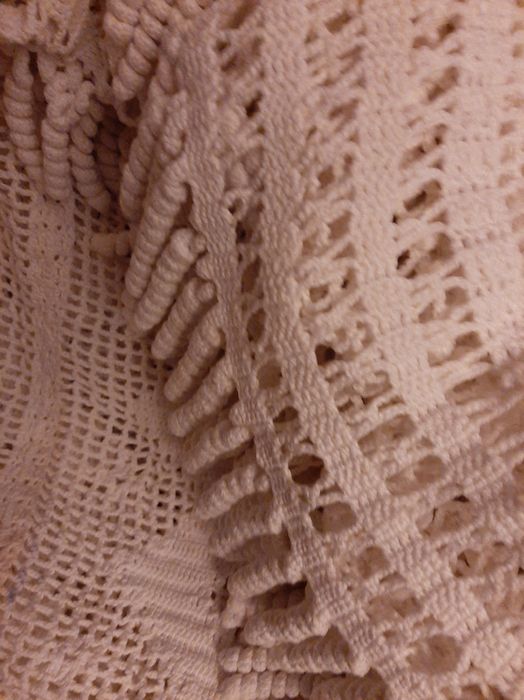 Colcha Vintage em Croché, feita à mão.
