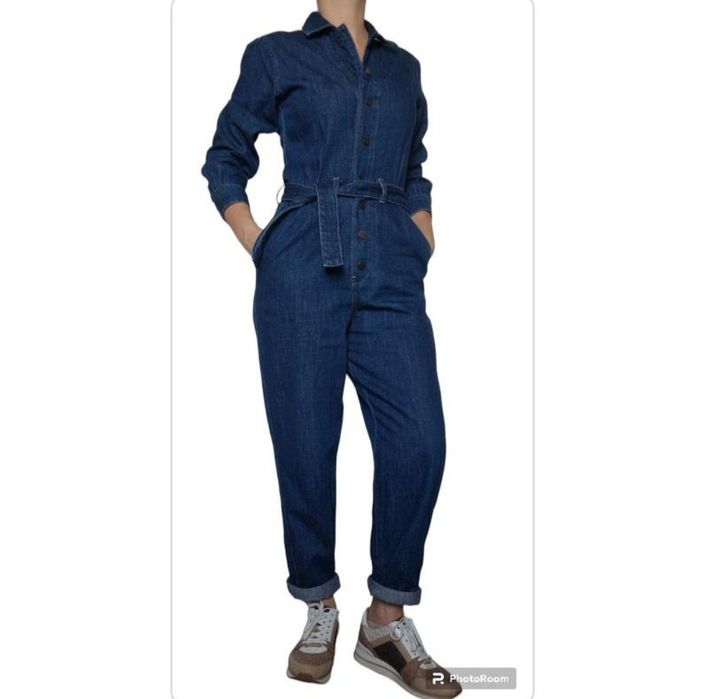 Брючный костюм светло оливковый в полоску джинсовый комбинезон  Lee