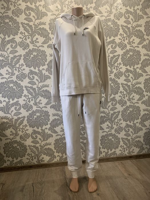 Спортивний костюм NIKE