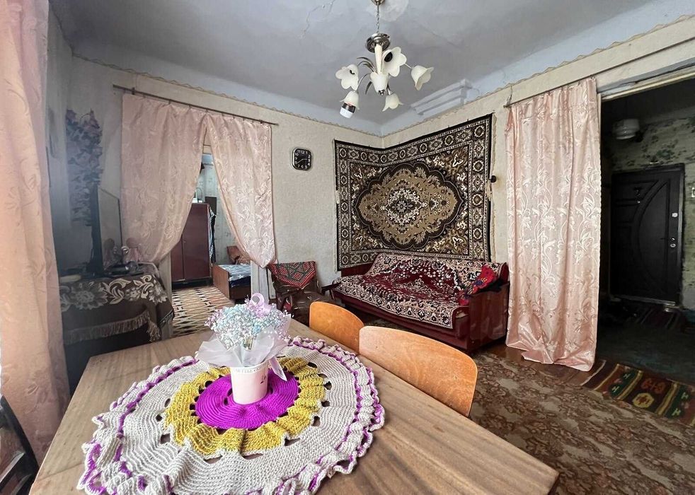 Продаж 3к квартири в Гнівані